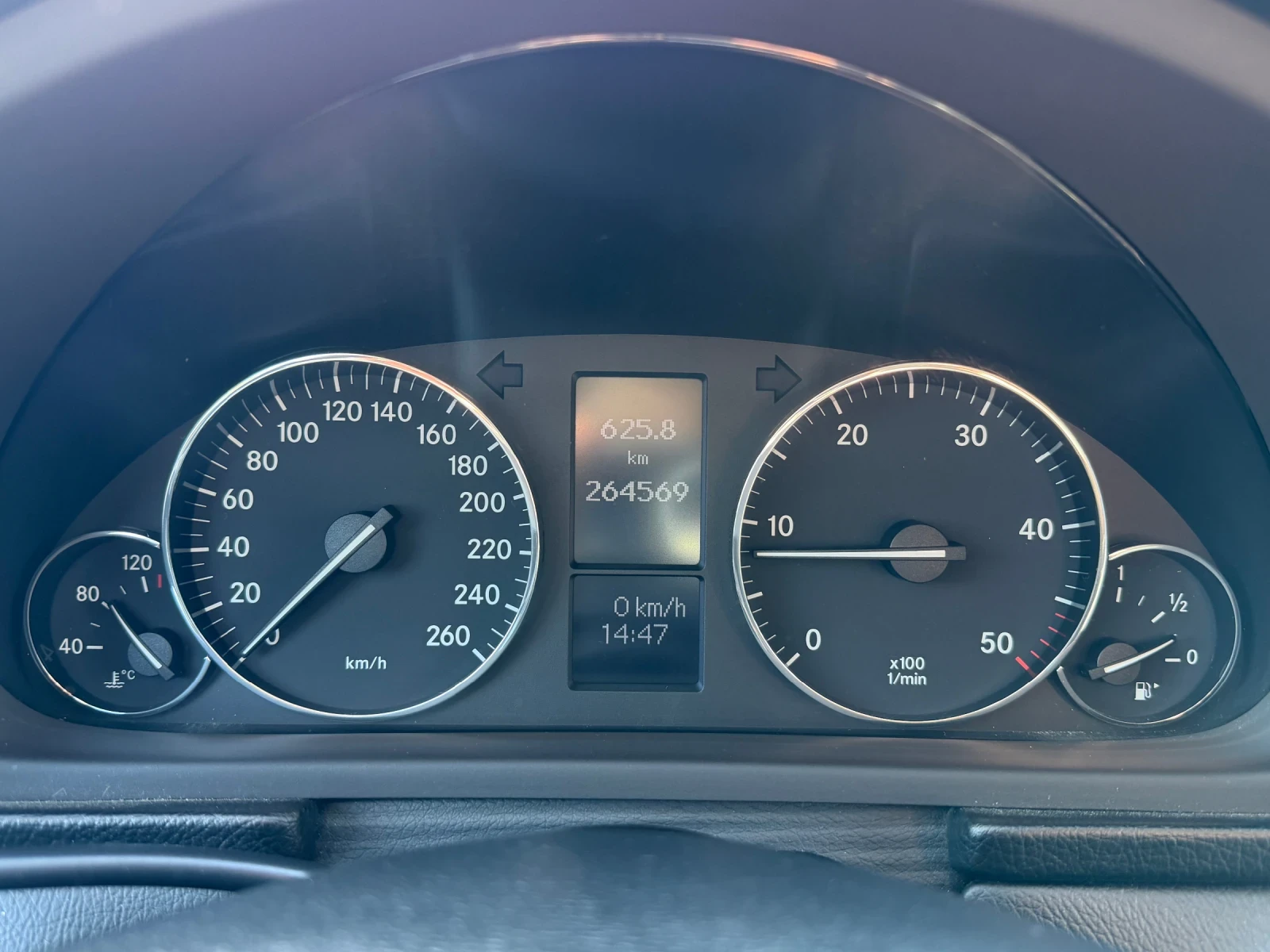 Mercedes-Benz C 200 CDI, снимка 11 - Автомобили и джипове - 54554914