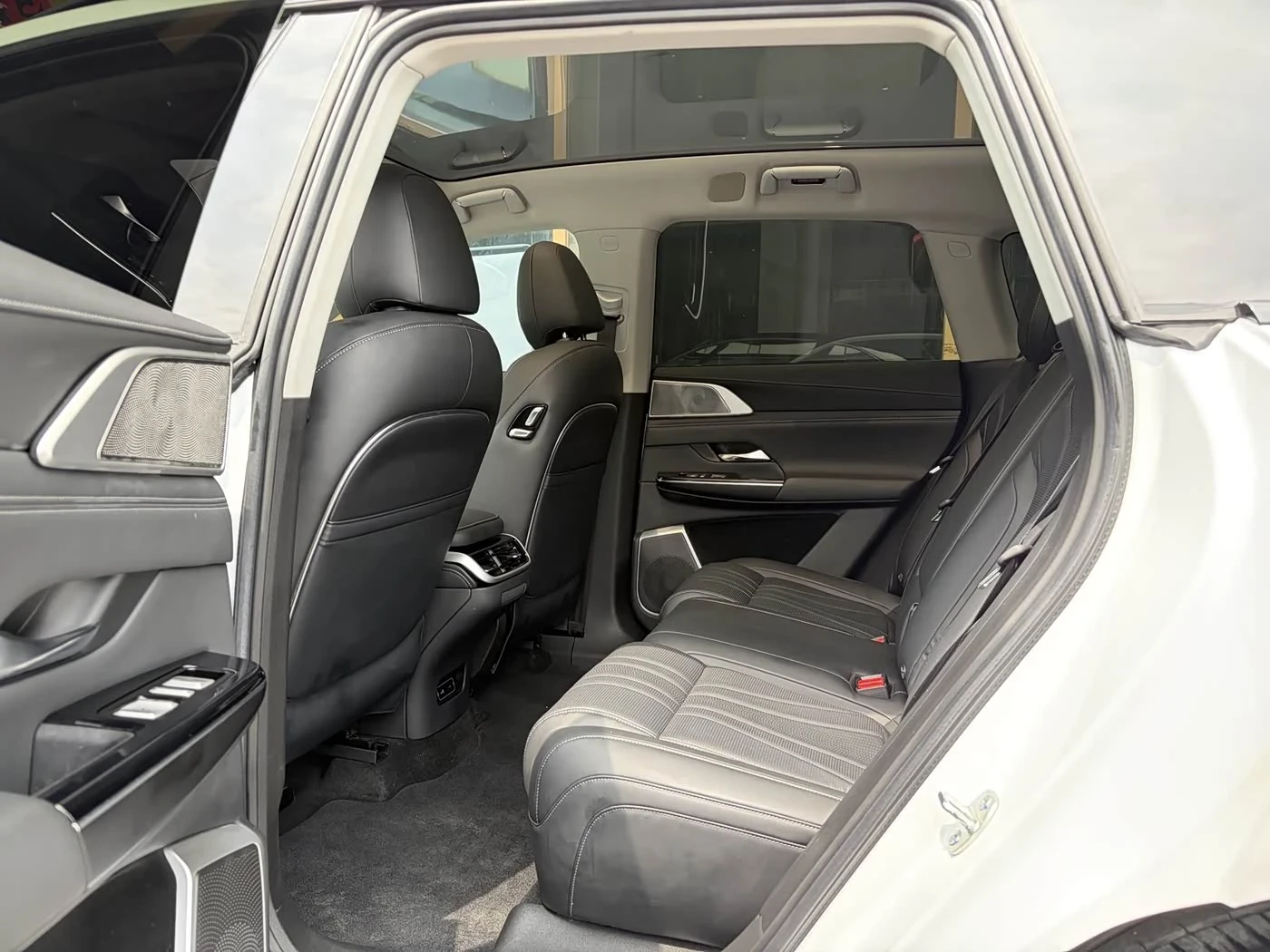 Xpeng G9 AWD Performance Pro 650 autogeorge.com, снимка 9 - Автомобили и джипове - 54591899