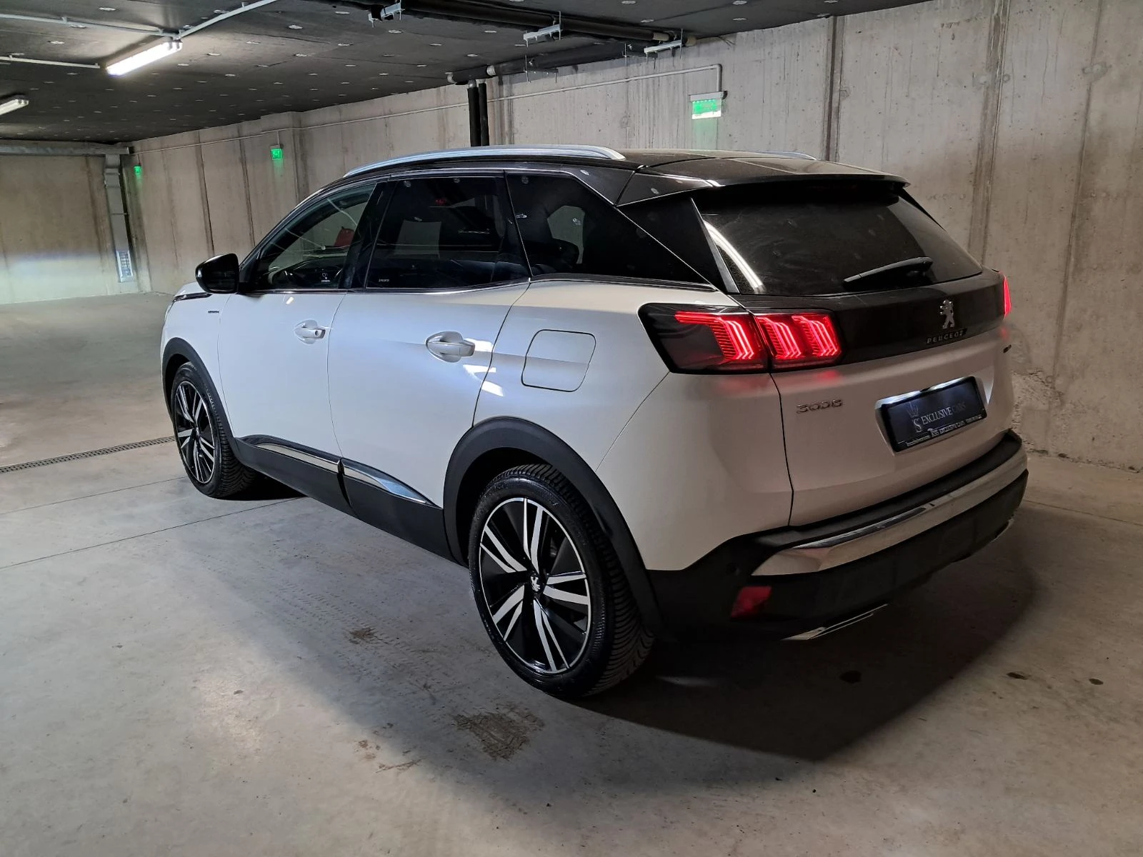 Peugeot 3008 1.6 * HYBRID* GT-LINE* 4WD* PANO* 360* , снимка 5 - Автомобили и джипове - 54596023