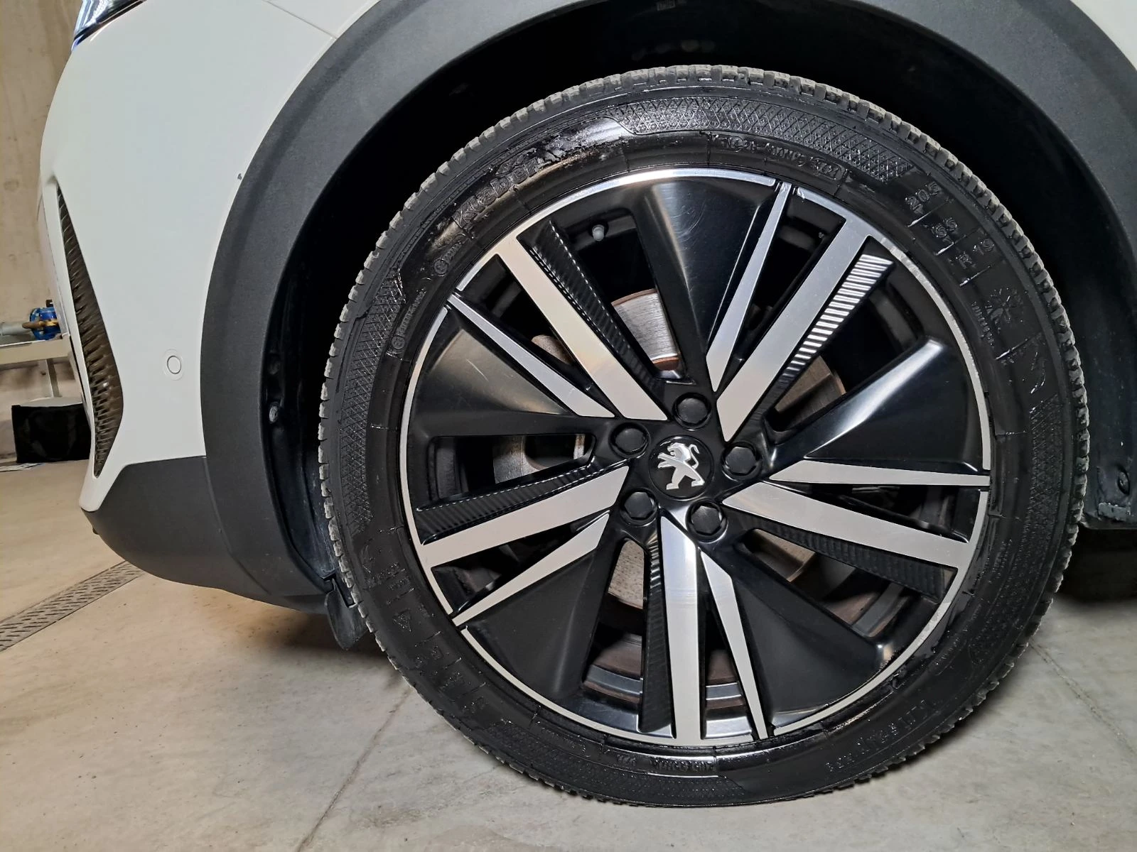 Peugeot 3008 1.6 * HYBRID* GT-LINE* 4WD* PANO* 360* , снимка 6 - Автомобили и джипове - 54596023