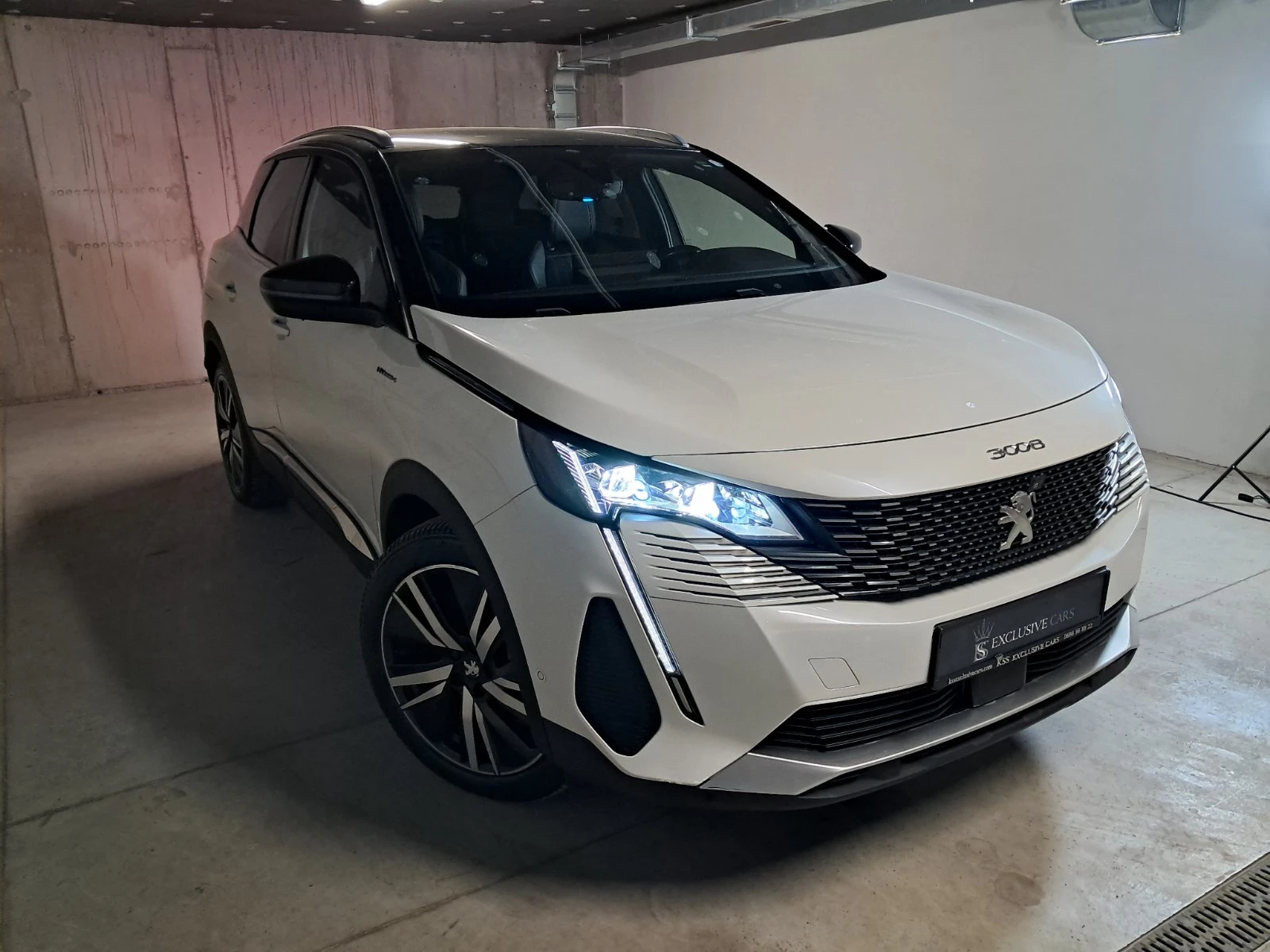 Peugeot 3008 1.6 * HYBRID* GT-LINE* 4WD* PANO* 360* , снимка 3 - Автомобили и джипове - 54596023