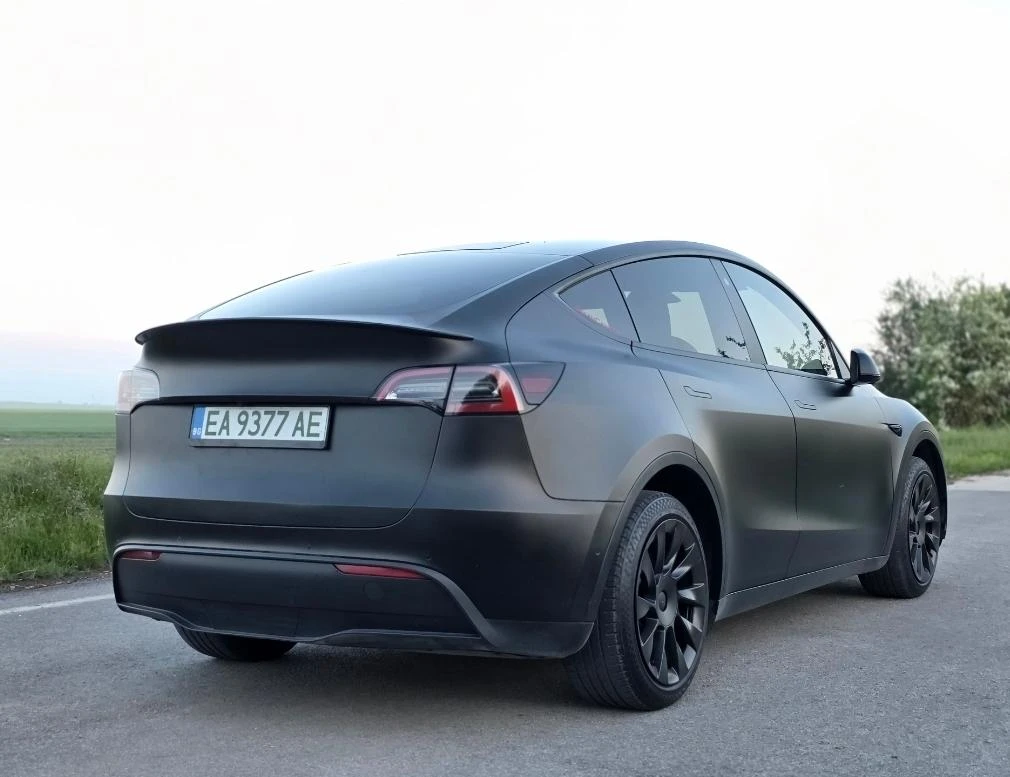 Tesla Model Y Long Range 4x4 Перфектен, снимка 3 - Автомобили и джипове - 54648497