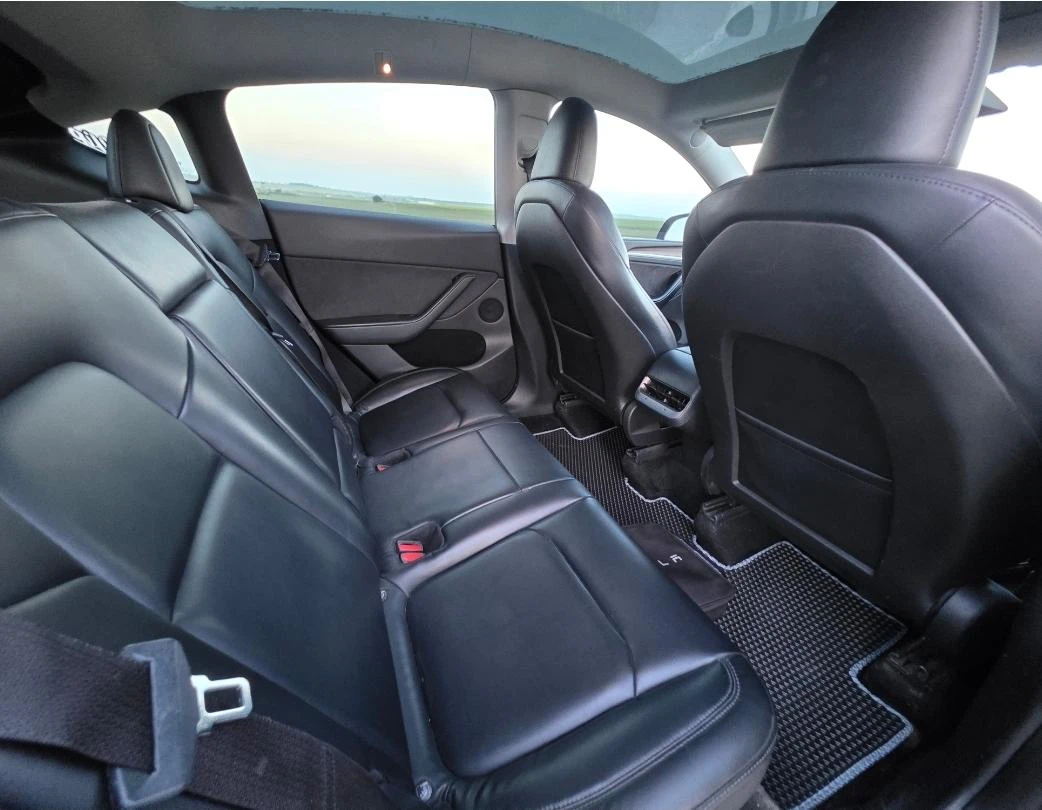 Tesla Model Y Long Range 4x4 Перфектен, снимка 10 - Автомобили и джипове - 54648497