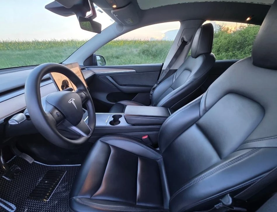 Tesla Model Y Long Range 4x4 Перфектен, снимка 7 - Автомобили и джипове - 54648497