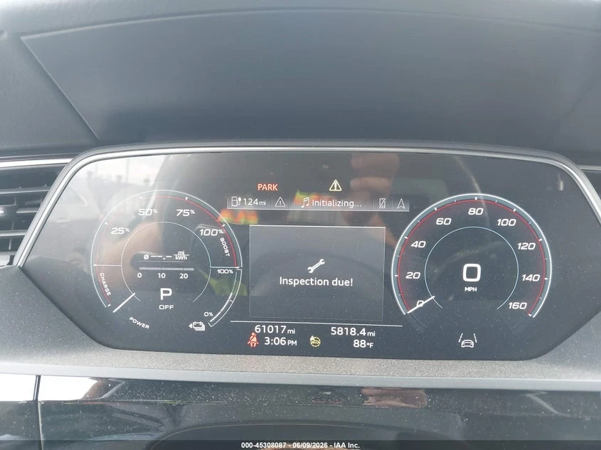 Audi E-Tron Premium Quattro, снимка 7 - Автомобили и джипове - 55004157