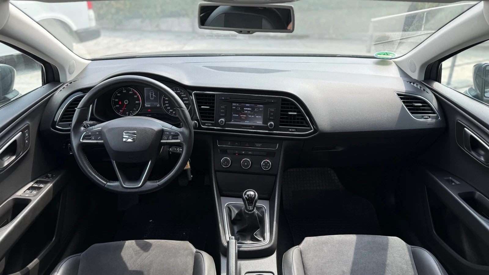 Seat Leon, снимка 8 - Автомобили и джипове - 55651508