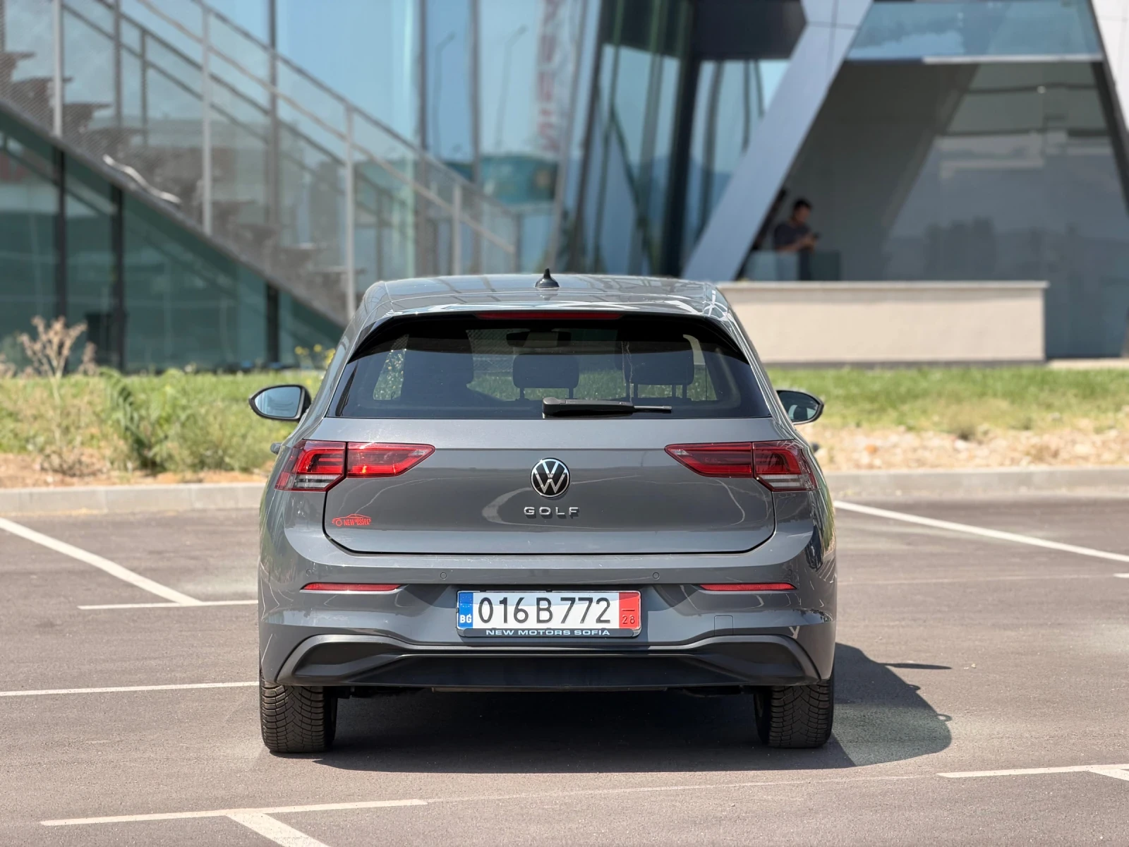 VW Golf 1.5TSI-Лизинг през Уникредит , снимка 7 - Автомобили и джипове - 55750687