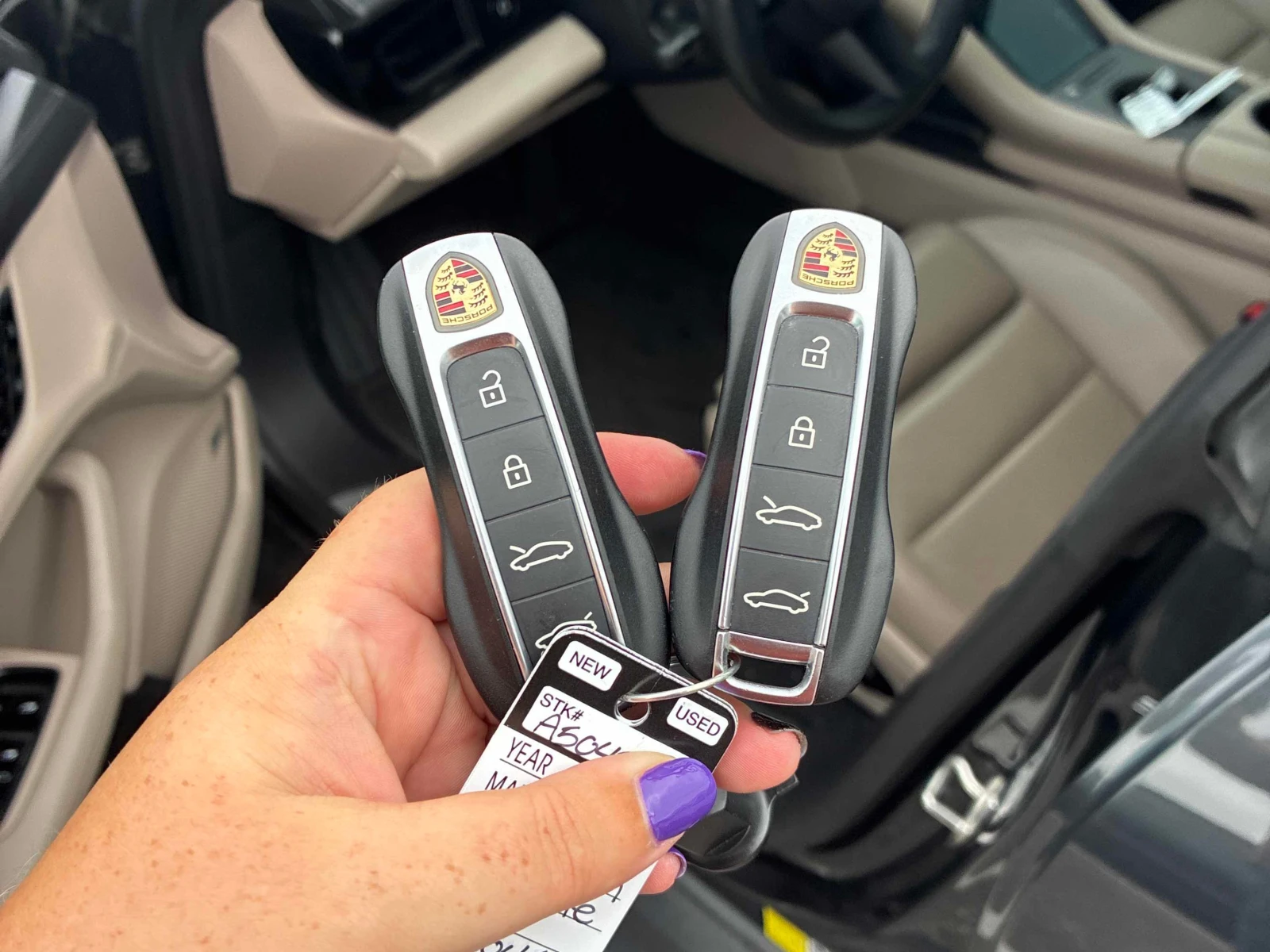 Porsche Taycan 4S | CARFAX | ГЛАВНО ПРЕДСТАВИТЕЛСТВО НА PORSCHE, снимка 11 - Автомобили и джипове - 55960886