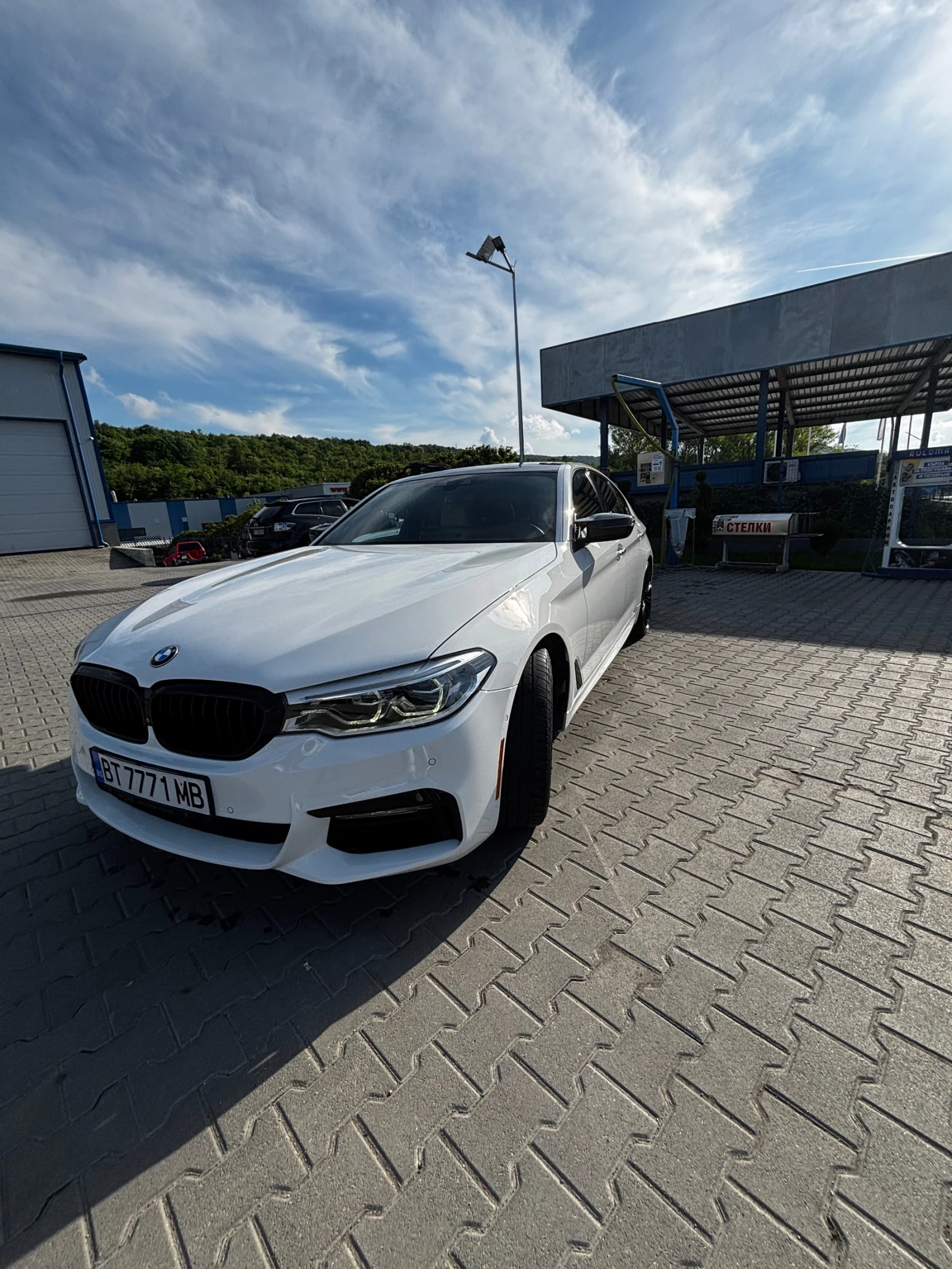 BMW 540 BMW 540i (G30) | B58 | M-Pack | Керамика, снимка 2 - Автомобили и джипове - 56111943