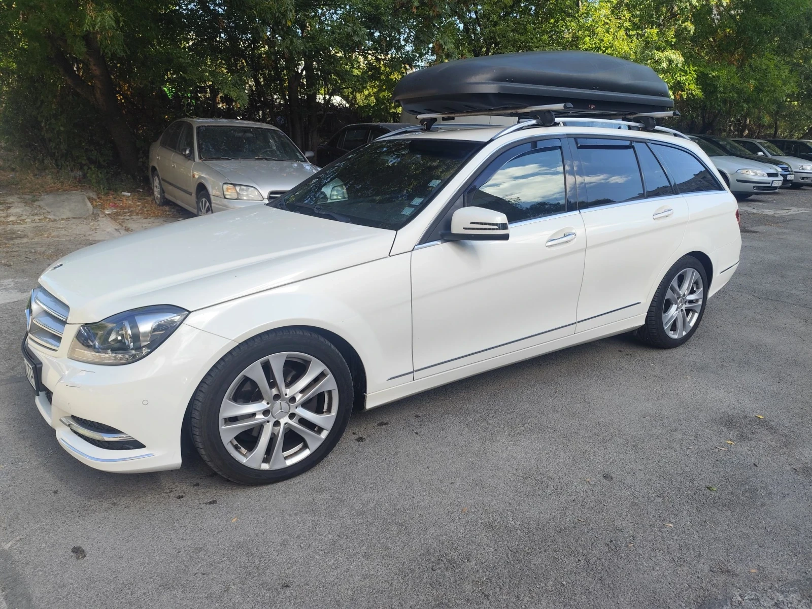 Mercedes-Benz C 250 Avantgarde, снимка 2 - Автомобили и джипове - 56241868