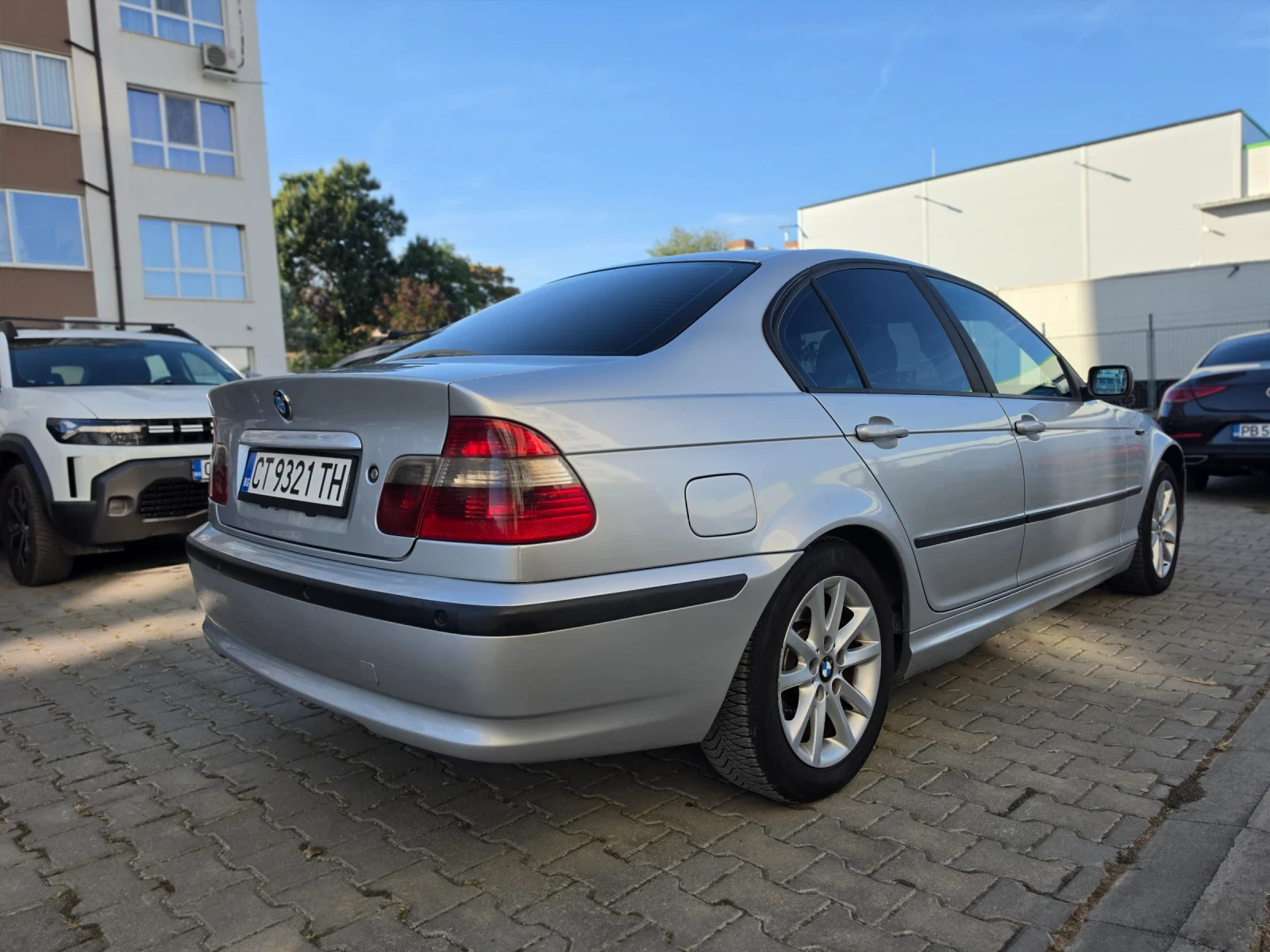 BMW 320 Facelift 2.0D 150hp 6-скорости, снимка 4 - Автомобили и джипове - 56361321
