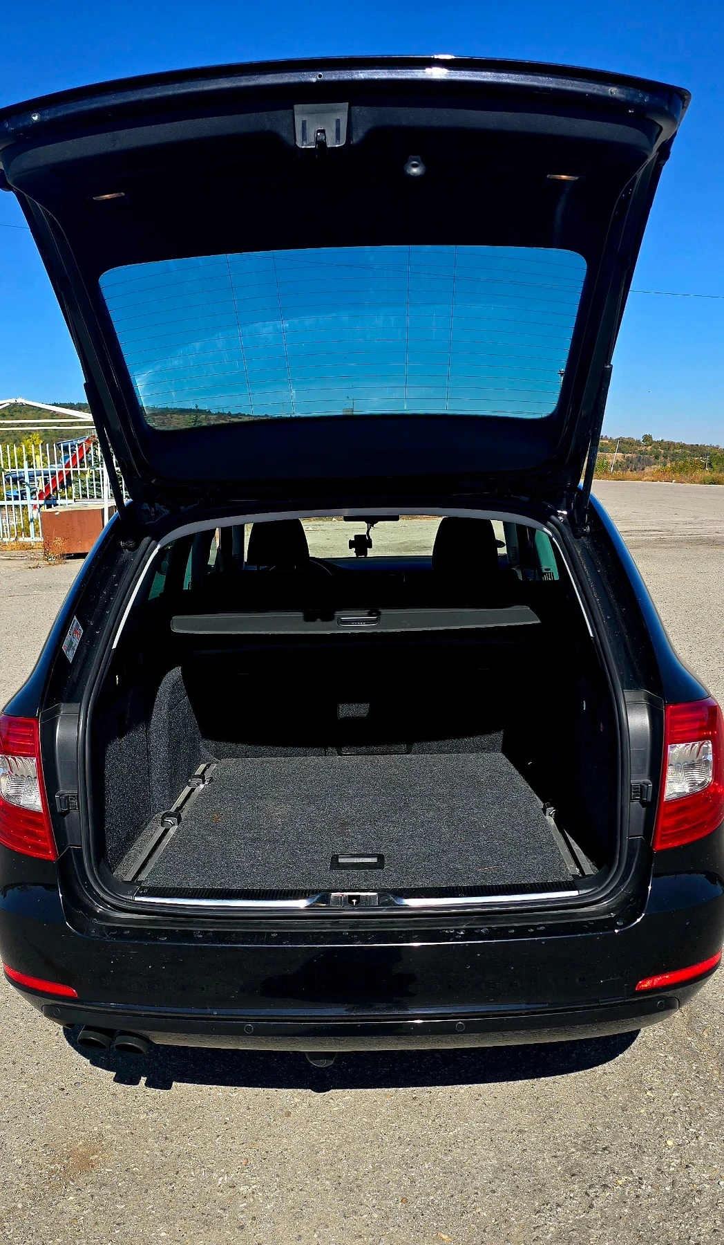 Skoda Superb 2.0TDI 140HP , снимка 15 - Автомобили и джипове - 56485698