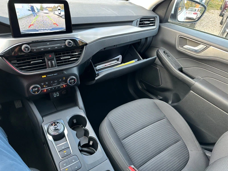 Ford Kuga TITANIUM/120HP/DIGITAL/CAM/NAVI/AMBI/KLESS/194f, снимка 11 - Автомобили и джипове - 50701118