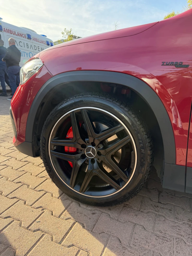 Mercedes-Benz GLA 35 AMG NIGHT PACKAGE 4matic, снимка 5 - Автомобили и джипове - 52237387
