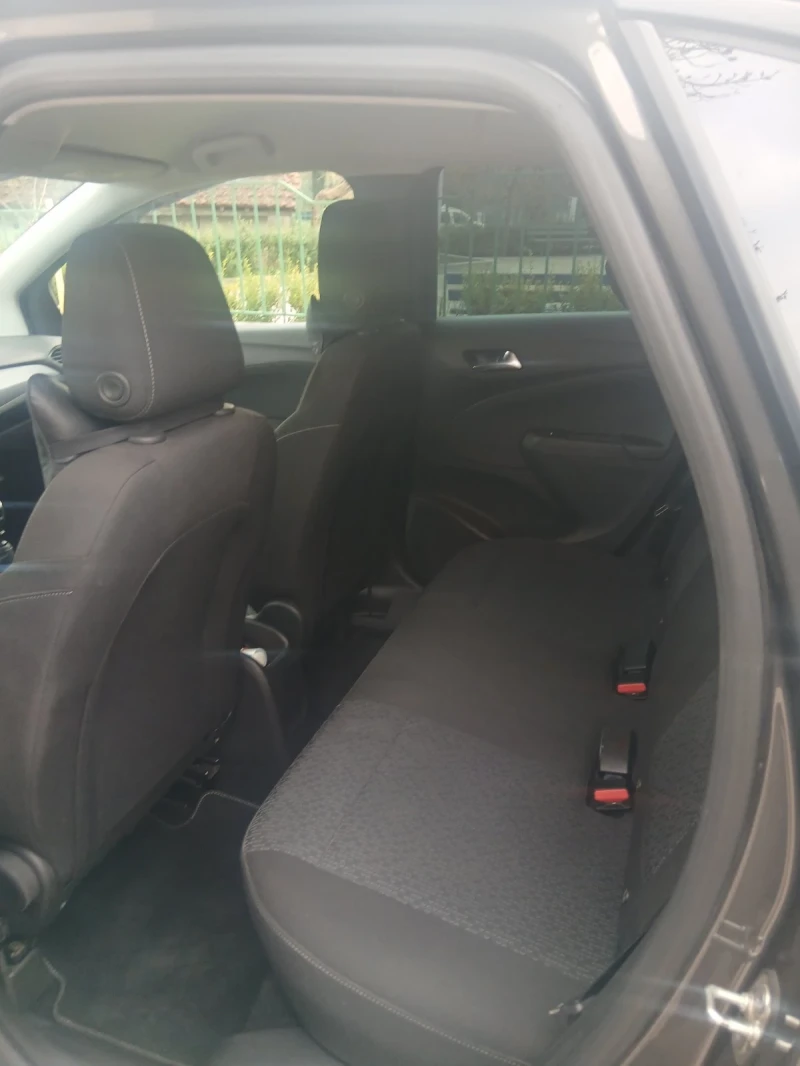 Opel Crossland X, снимка 14 - Автомобили и джипове - 52665281