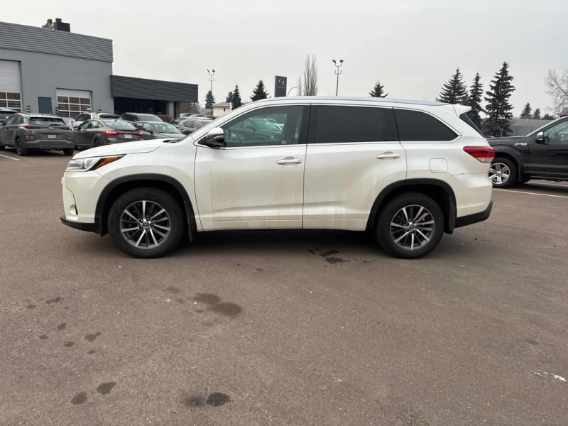 Toyota Highlander * XLE * CARFAX * БЕЗ ПЪРВОНАЧАЛНА ВНОСКА, снимка 2 - Автомобили и джипове - 52725528