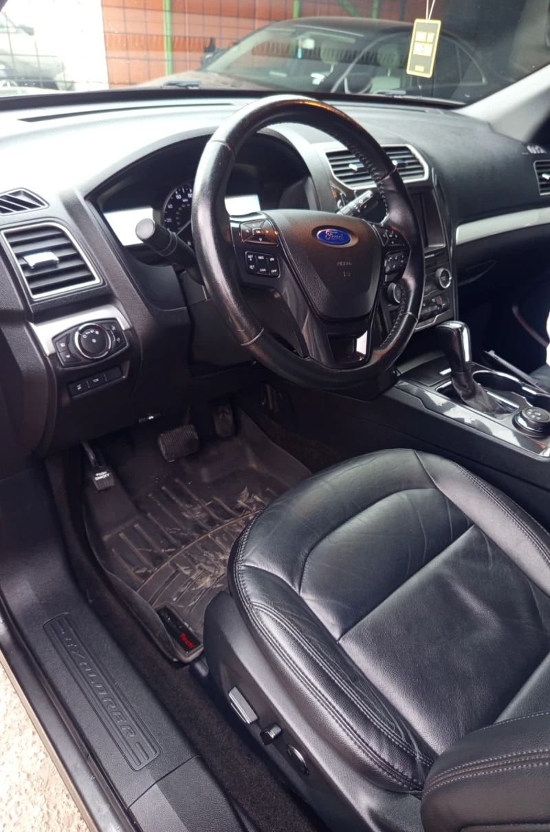 Ford Explorer, снимка 4 - Автомобили и джипове - 52874494