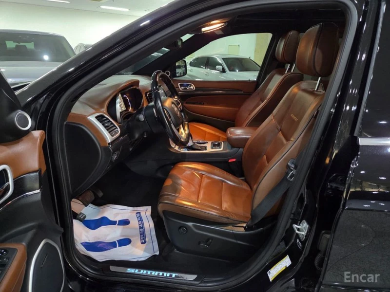 Jeep Grand cherokee, снимка 6 - Автомобили и джипове - 53239694