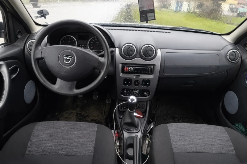 Dacia Duster, снимка 14 - Автомобили и джипове - 53274825