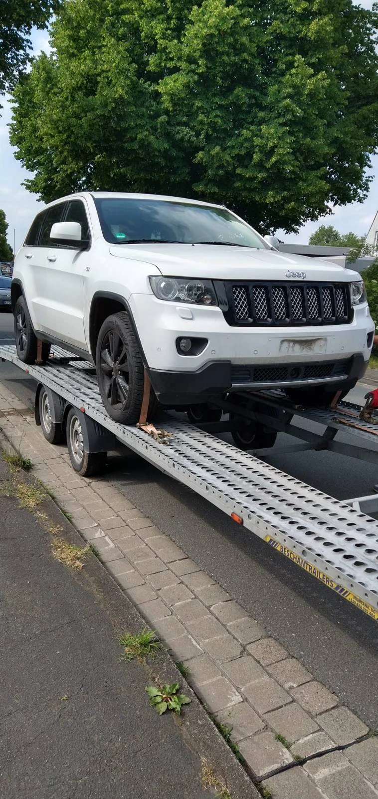 Jeep Cherokee, снимка 3 - Автомобили и джипове - 47420520