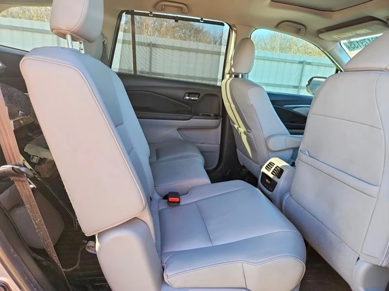 Honda Pilot SE * * CARFAX * * АВТО КРЕДИТ * * , снимка 10 - Автомобили и джипове - 54318669