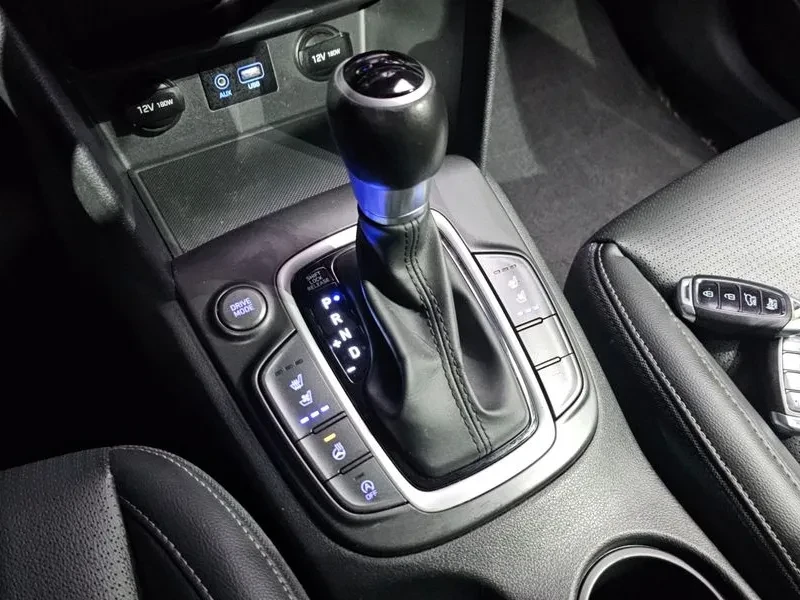 Hyundai Kona 1.6 2Wd Modern Pop, снимка 9 - Автомобили и джипове - 56321438