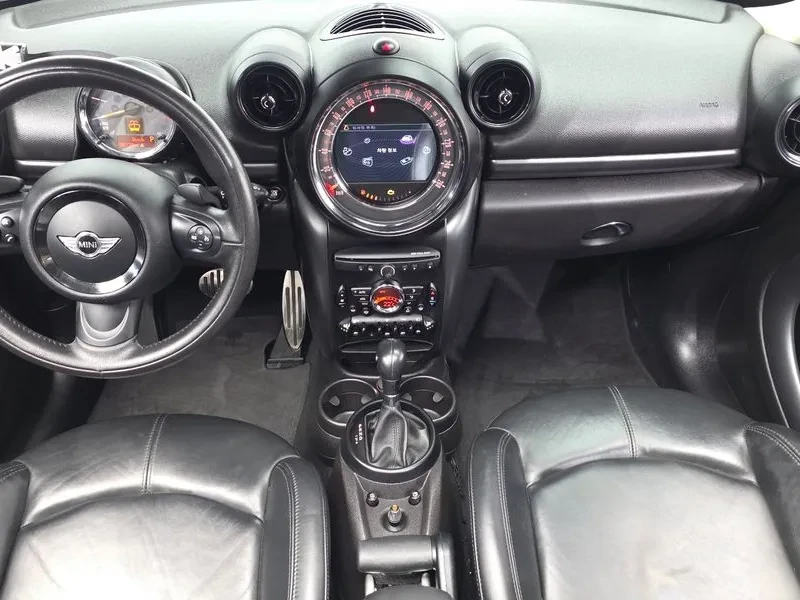 Mini Countryman 2.0L/4WD, снимка 7 - Автомобили и джипове - 56666450