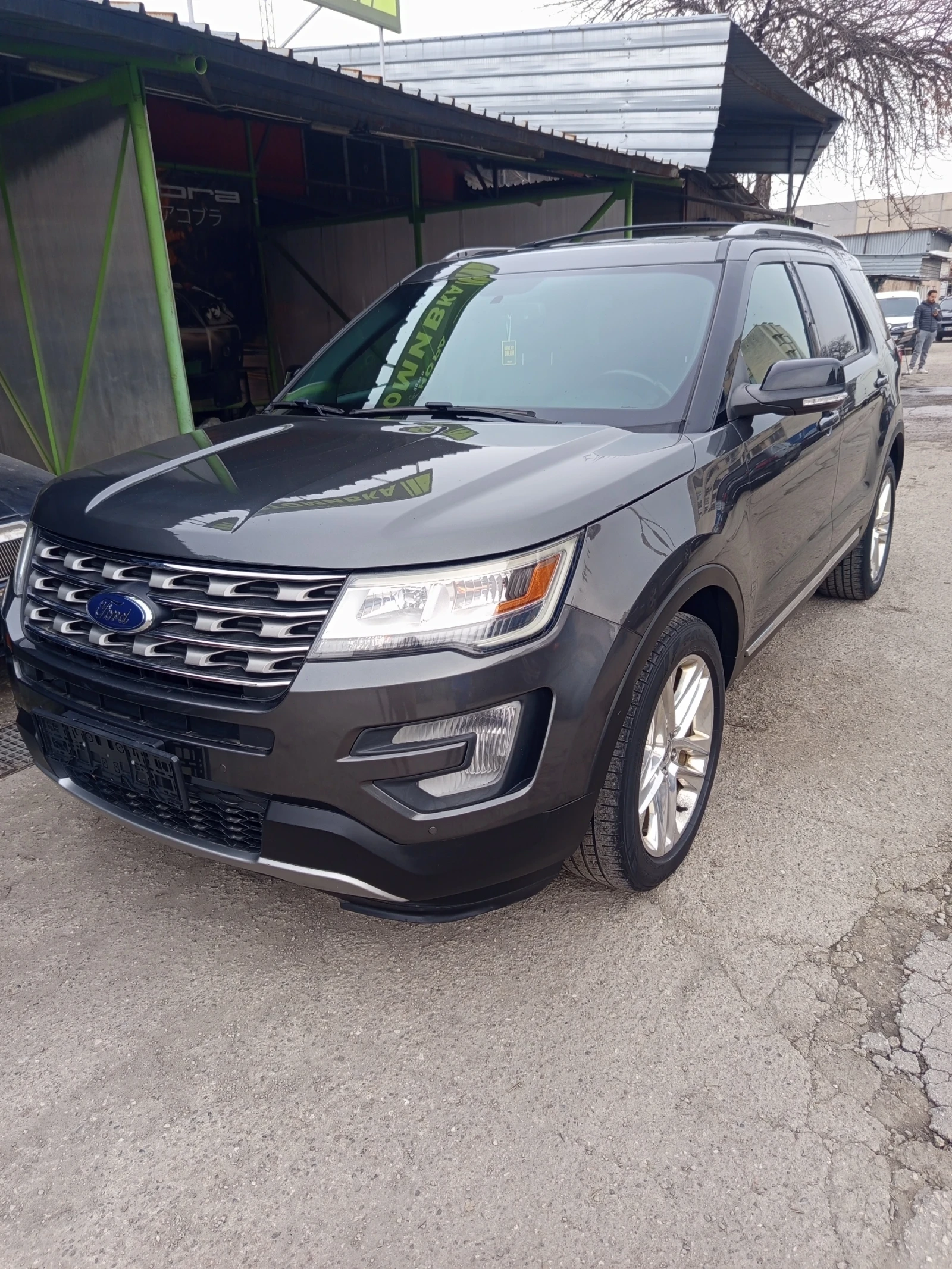 Ford Explorer, снимка 1