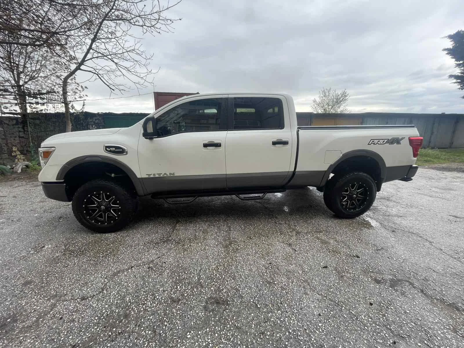 Nissan Titan crew cab XD PRO4X - изображение 2