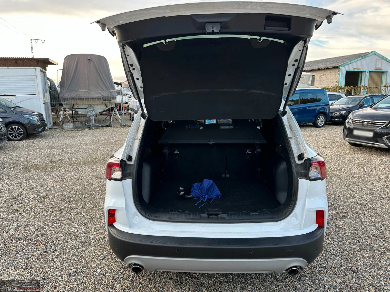 Ford Kuga TITANIUM/120HP/DIGITAL/CAM/NAVI/AMBI/KLESS/194f - изображение 8
