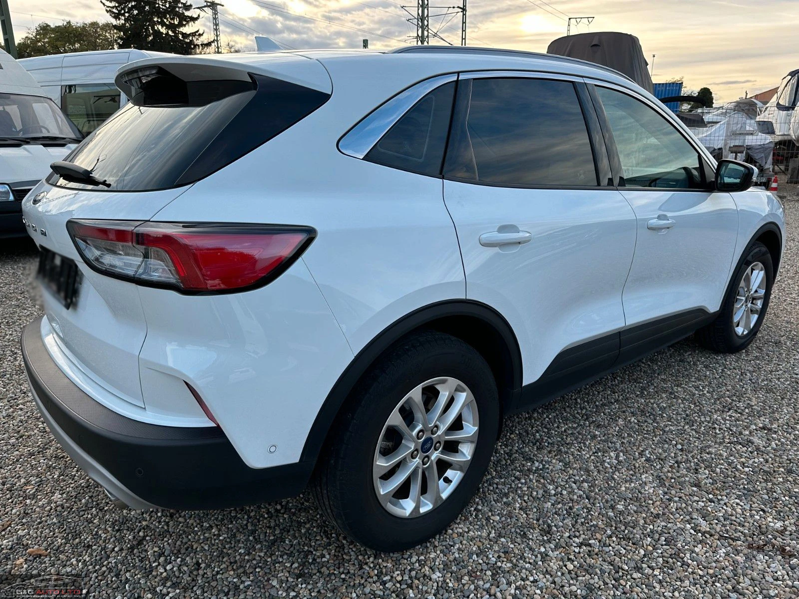 Ford Kuga TITANIUM/120HP/DIGITAL/CAM/NAVI/AMBI/KLESS/194f - изображение 7