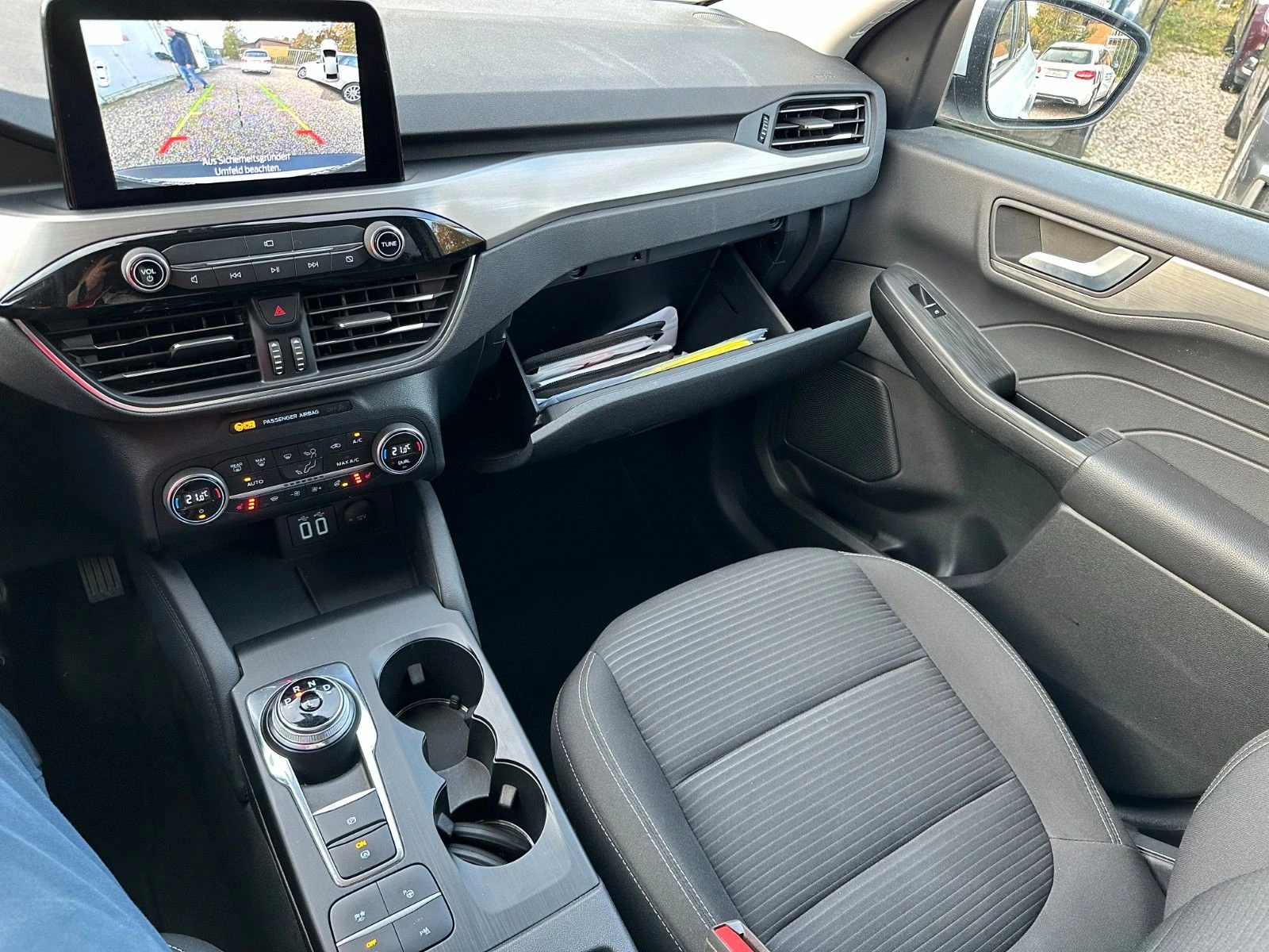 Ford Kuga TITANIUM/120HP/DIGITAL/CAM/NAVI/AMBI/KLESS/194f | Mobile.bg   11