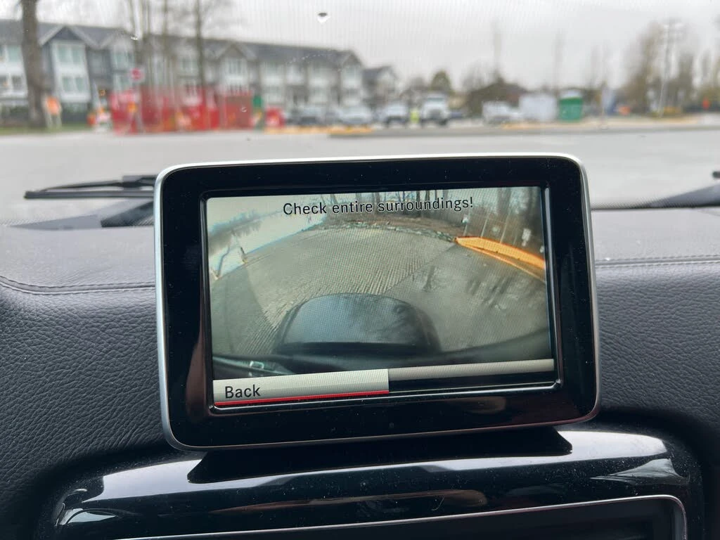 Mercedes-Benz G 63 AMG 4MATIC * АвтоКредит* (ЦЕНА ДО БЪЛГАРИЯ) - изображение 9