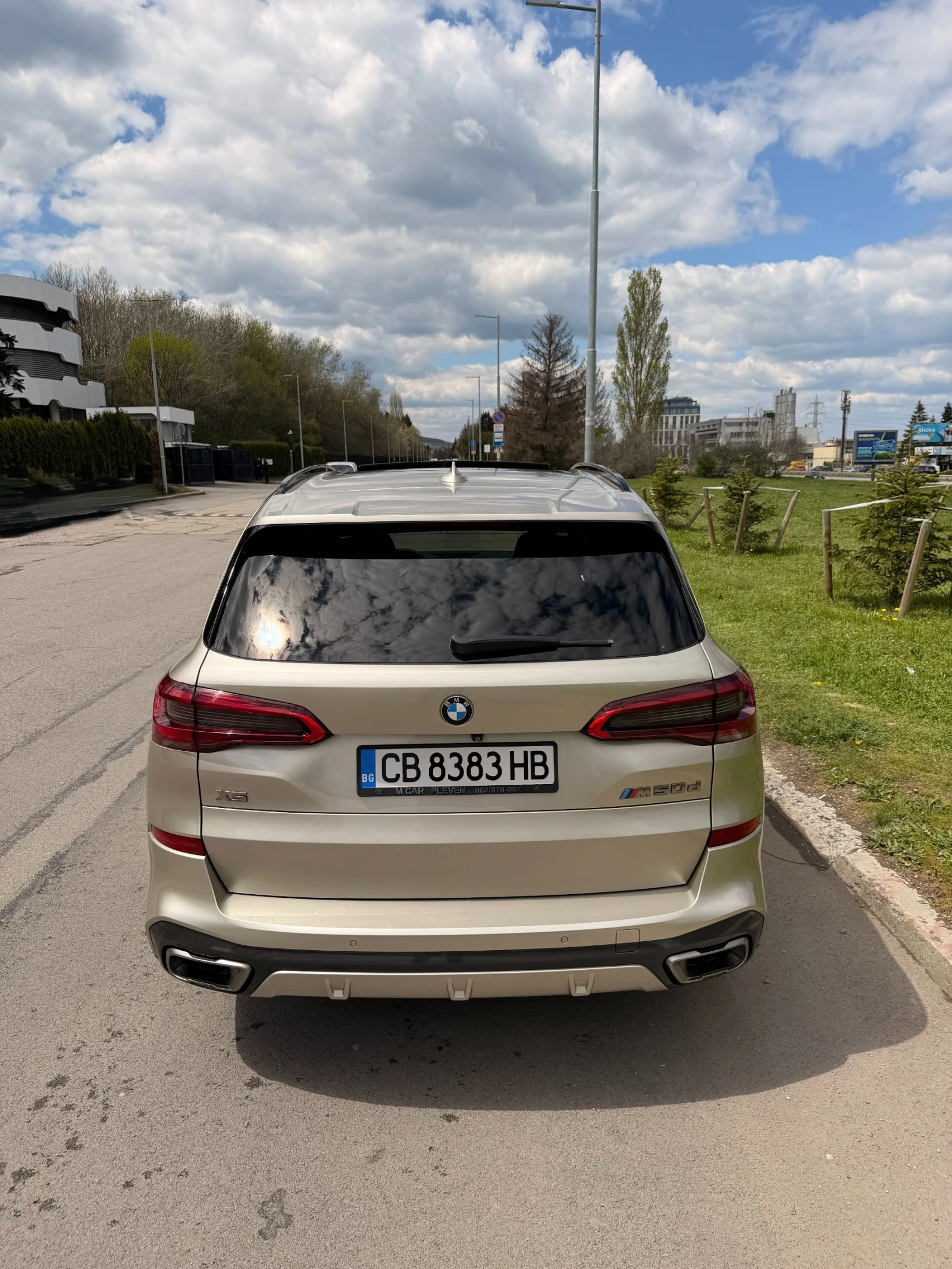 BMW X5 M50d Individual| Laser| HarmanKardon| HeadUp, снимка 5 - Автомобили и джипове - 54185154