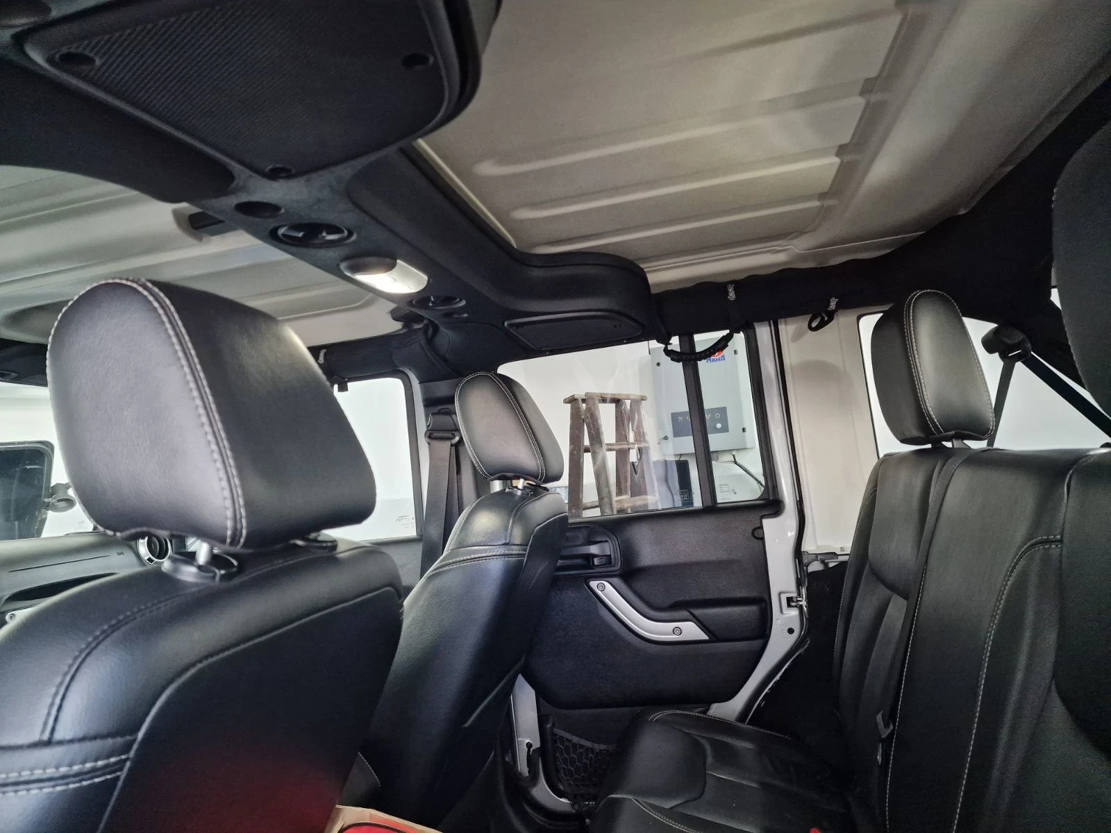 Jeep Wrangler 3.6i, снимка 14 - Автомобили и джипове - 54855515