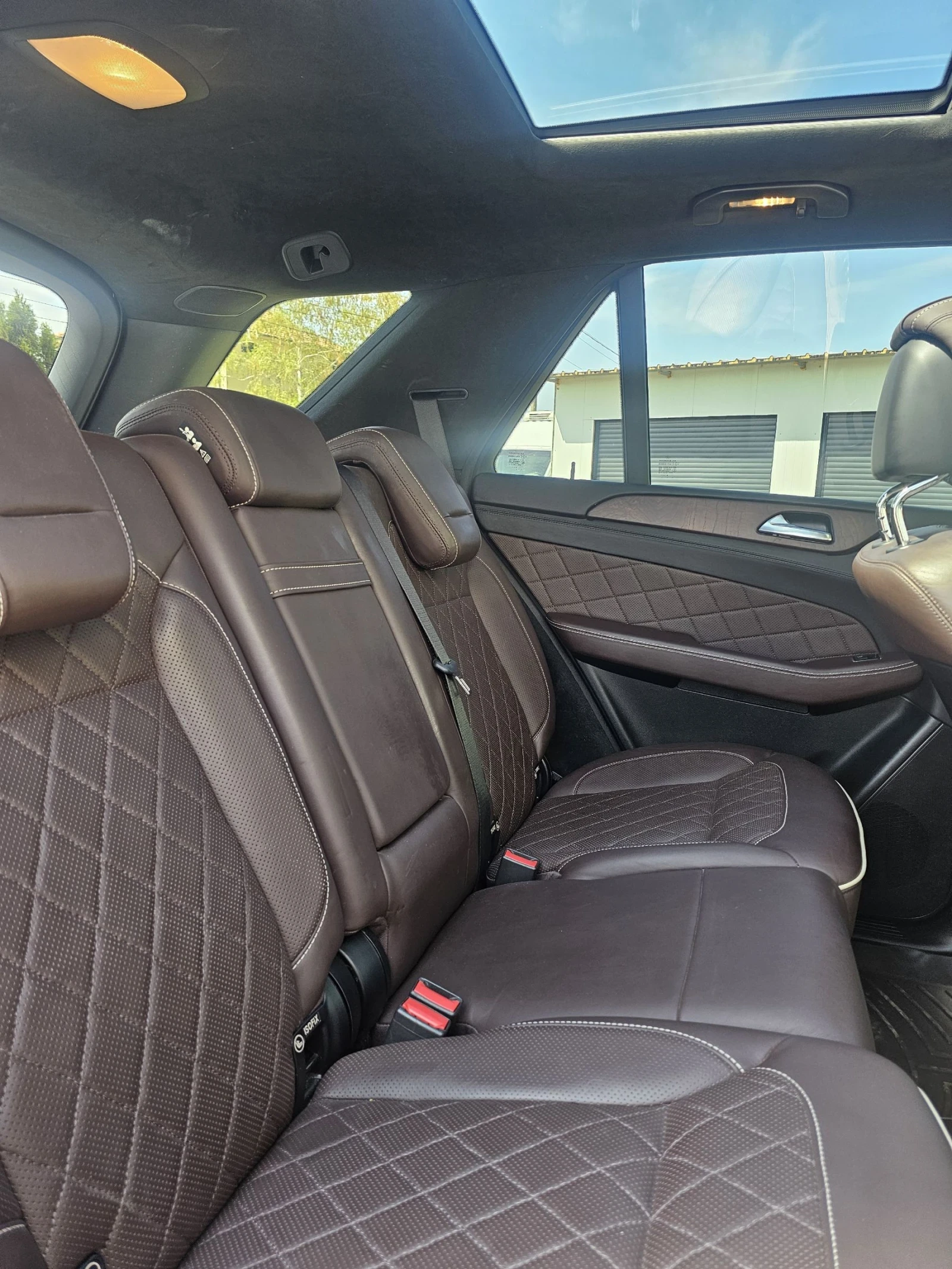 Mercedes-Benz ML 400 AMG DESIGNO MASSAGE PANO H&K * * ПРУЖИНИ* * , снимка 12 - Автомобили и джипове - 54923874