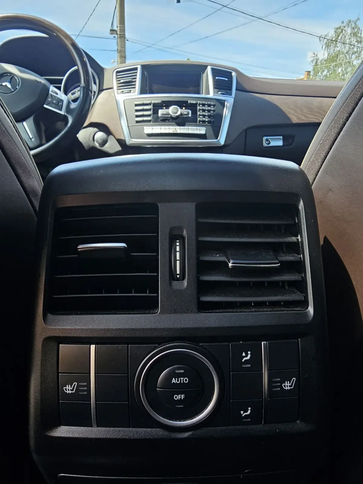 Mercedes-Benz ML 400 AMG DESIGNO MASSAGE PANO H&K * * ПРУЖИНИ* * , снимка 6 - Автомобили и джипове - 54923874
