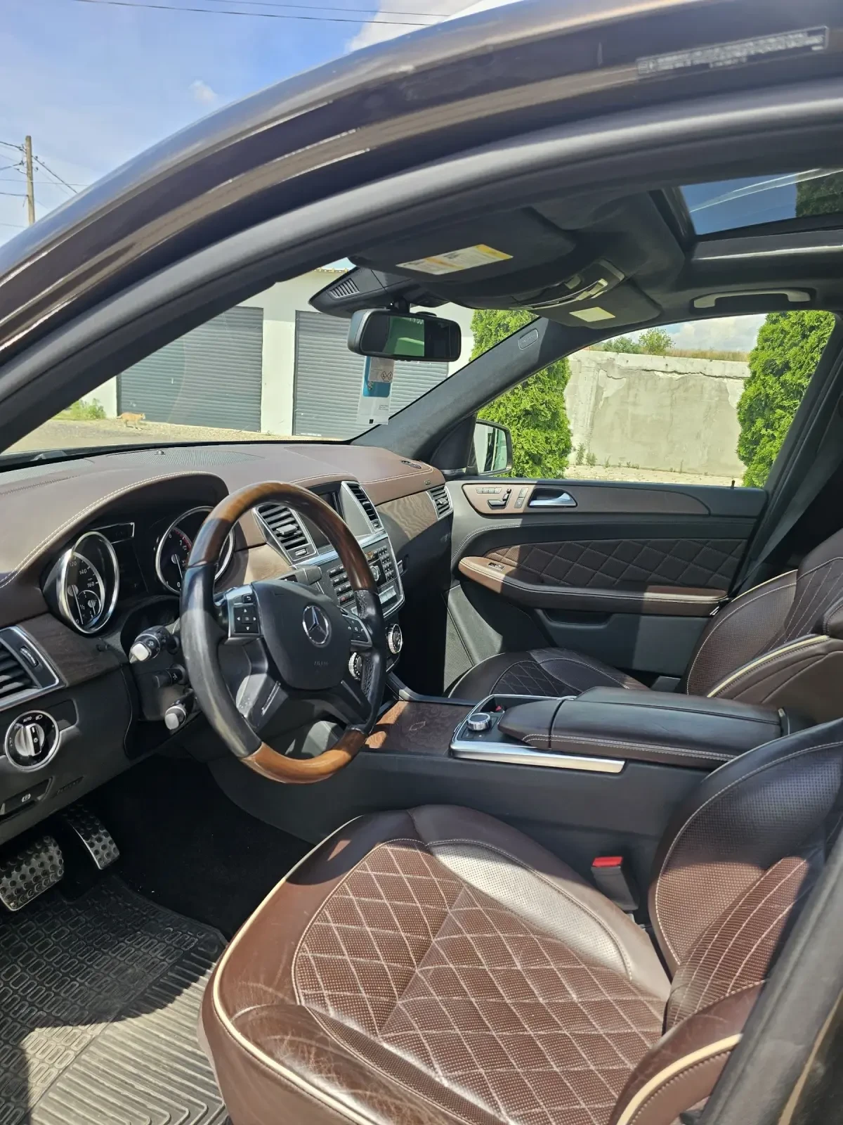 Mercedes-Benz ML 400 AMG DESIGNO MASSAGE PANO H&K * * ПРУЖИНИ* * , снимка 4 - Автомобили и джипове - 54923874