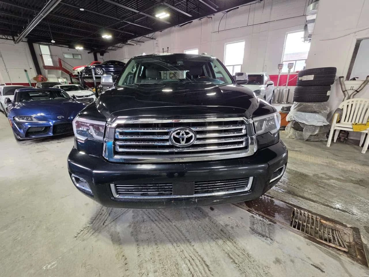 Toyota Sequoia * 4WD Platinum 5.7L* АТОКРЕДИТ* , снимка 6 - Автомобили и джипове - 55244350