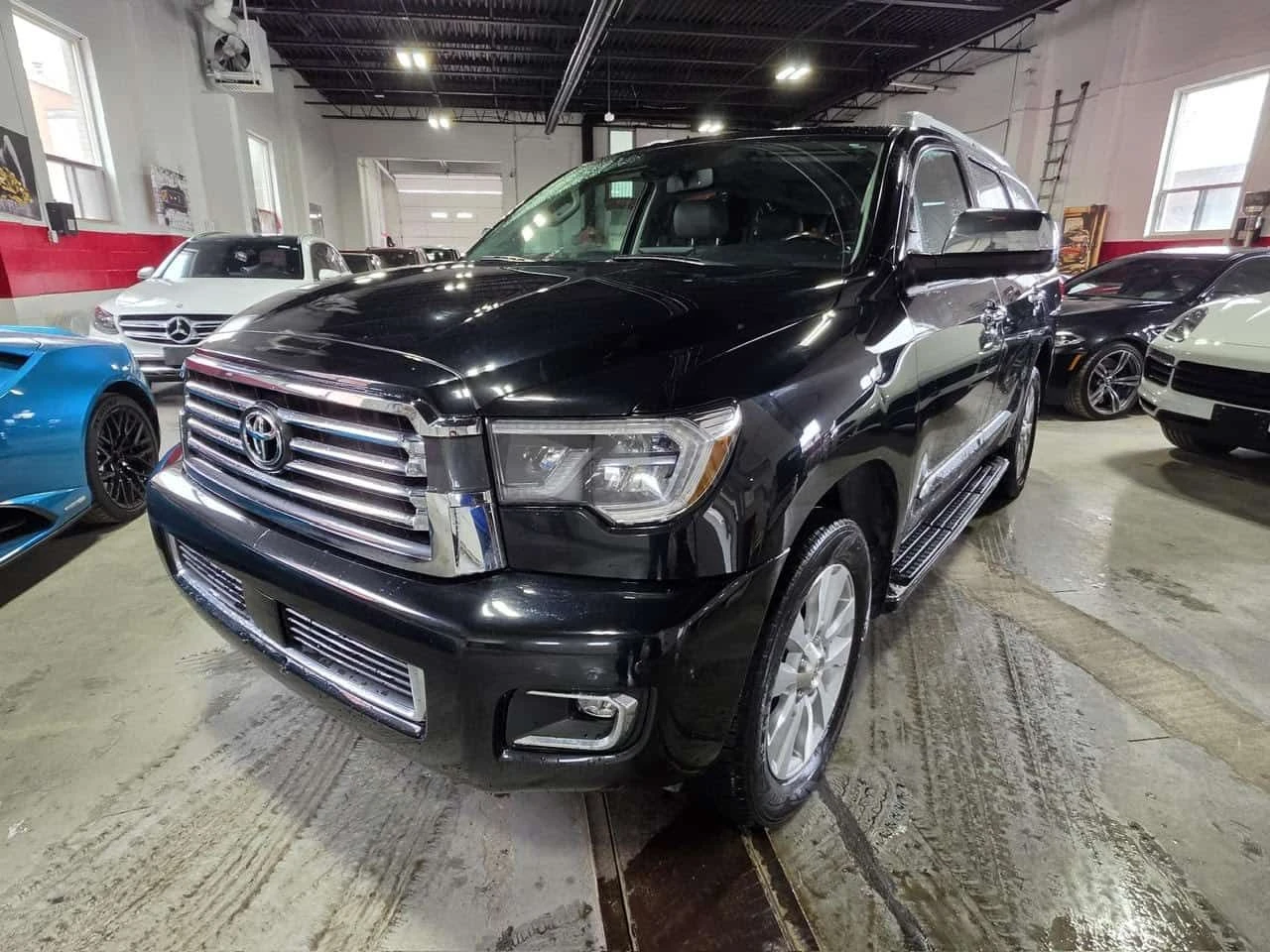 Toyota Sequoia * 4WD Platinum 5.7L* АТОКРЕДИТ* 