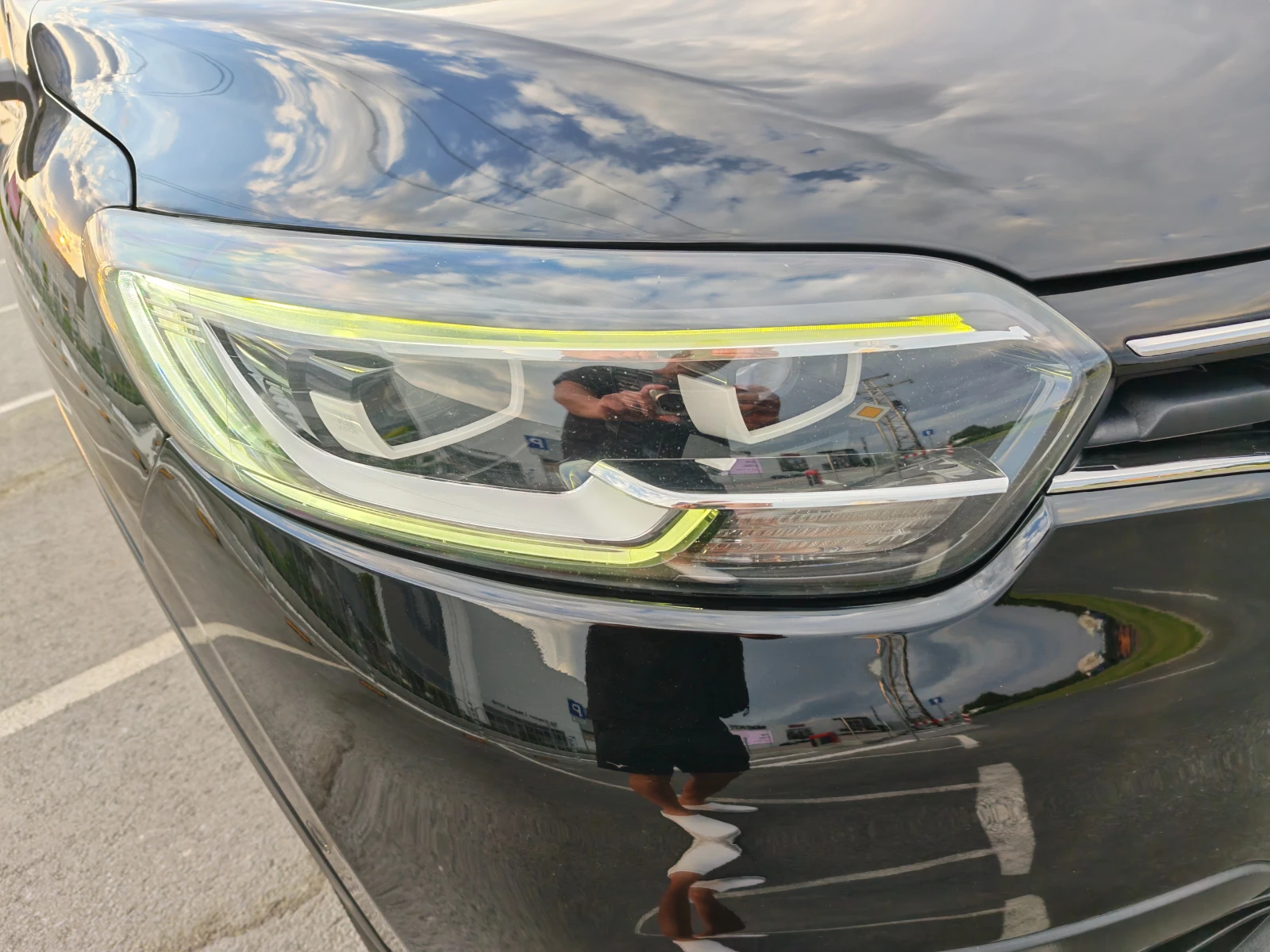 Renault Kadjar 1.6 DIZEL 110 KN NAVI, снимка 7 - Автомобили и джипове - 55565630