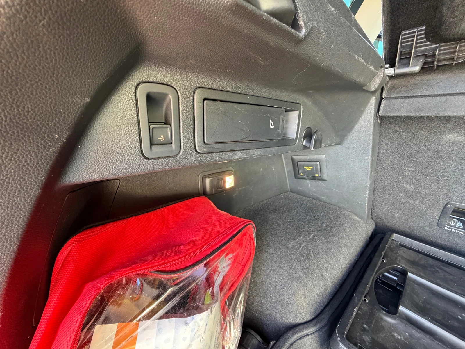 VW Tiguan 2.0 TDI 4motion, снимка 5 - Автомобили и джипове - 56434461