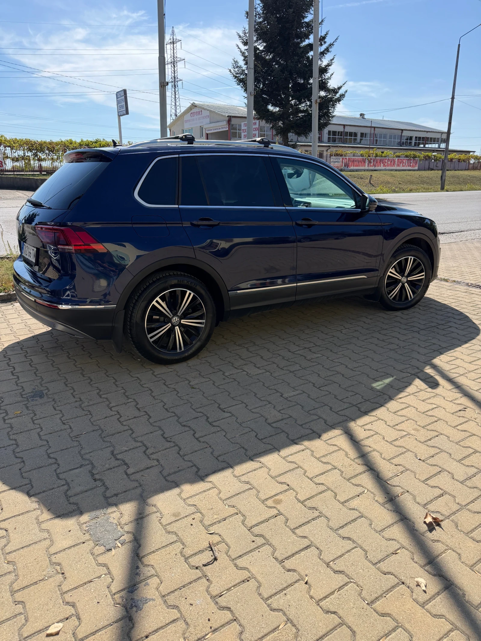 VW Tiguan 2.0 TDI 4motion, снимка 2 - Автомобили и джипове - 56434461