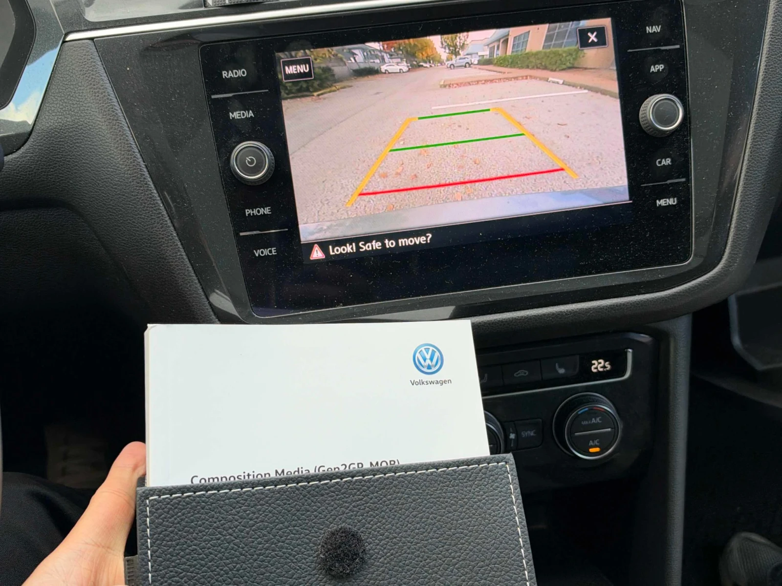 VW Tiguan Comfortline, снимка 12 - Автомобили и джипове - 56719418