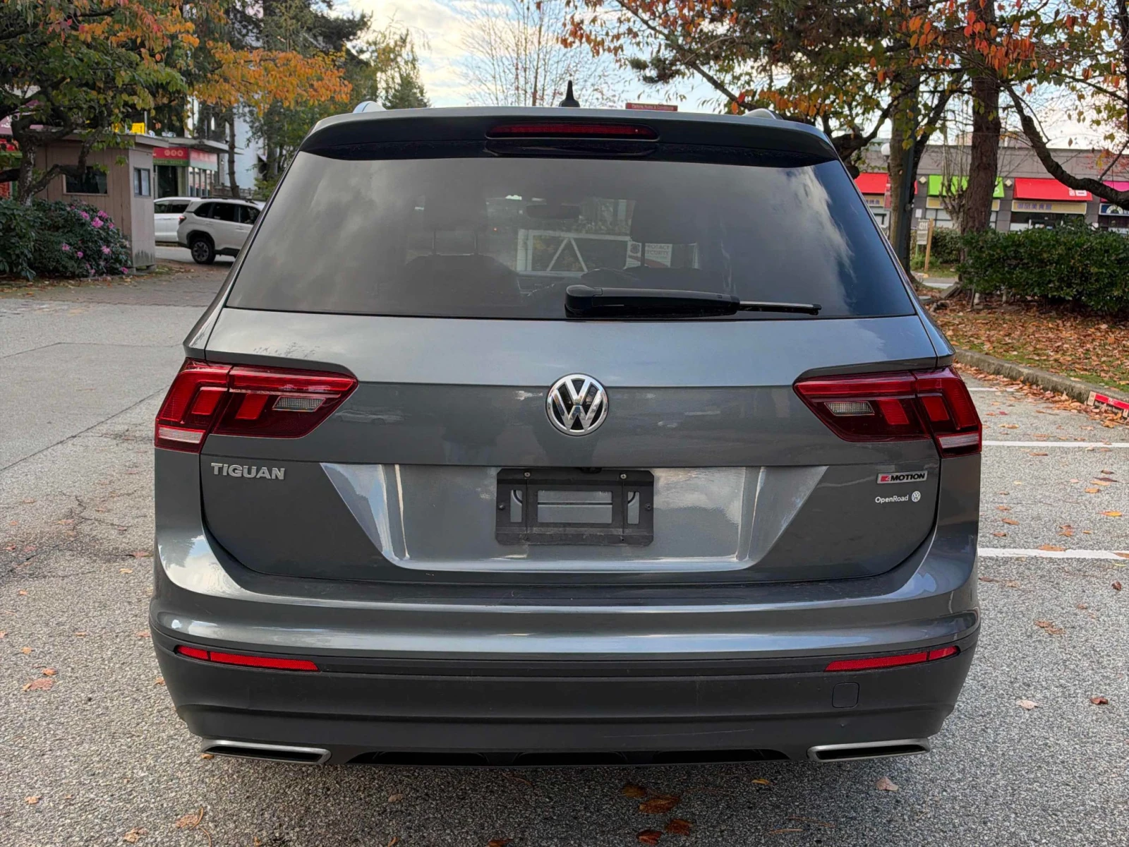 VW Tiguan Comfortline, снимка 4 - Автомобили и джипове - 56719418