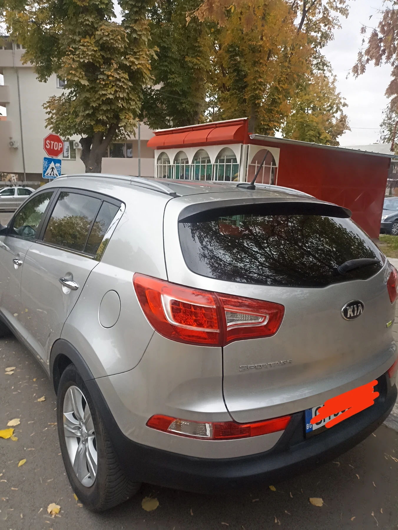 Kia Sportage, снимка 3 - Автомобили и джипове - 56733873