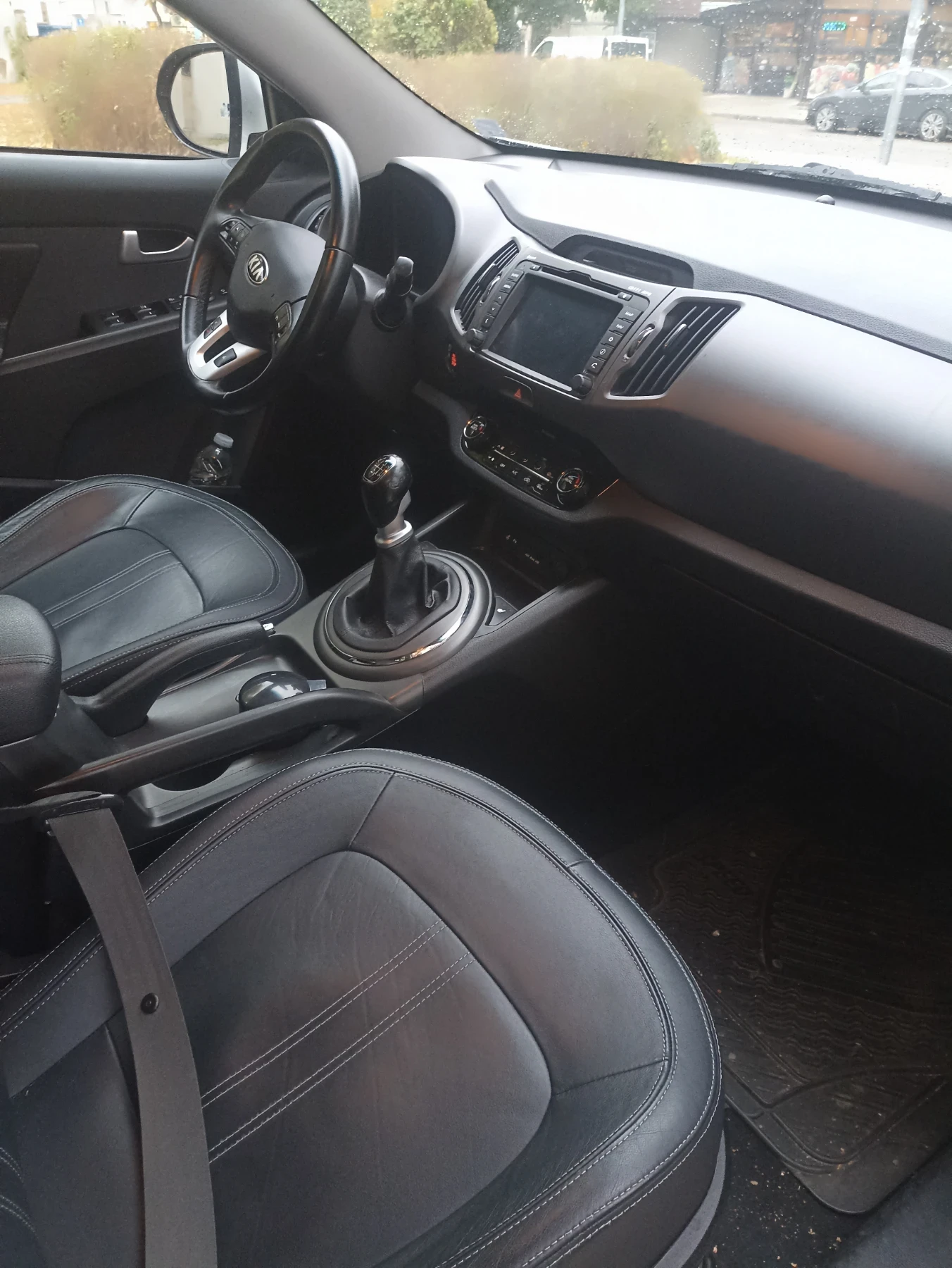 Kia Sportage, снимка 7 - Автомобили и джипове - 56733873