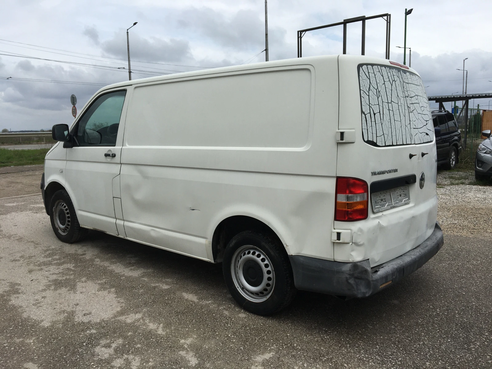 VW T5 1.9TDI 90ks Italia, снимка 8 - Бусове и автобуси - 52132412