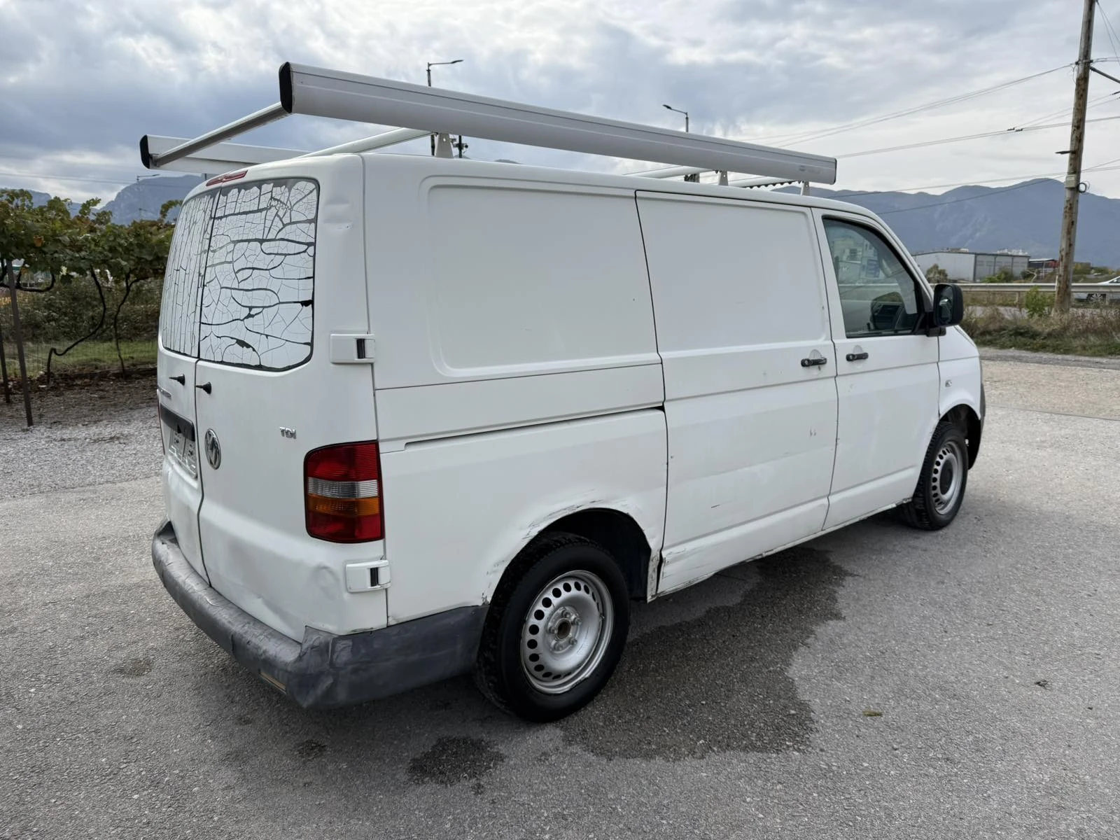 VW T5 1.9TDI 90ks Italia - изображение 5
