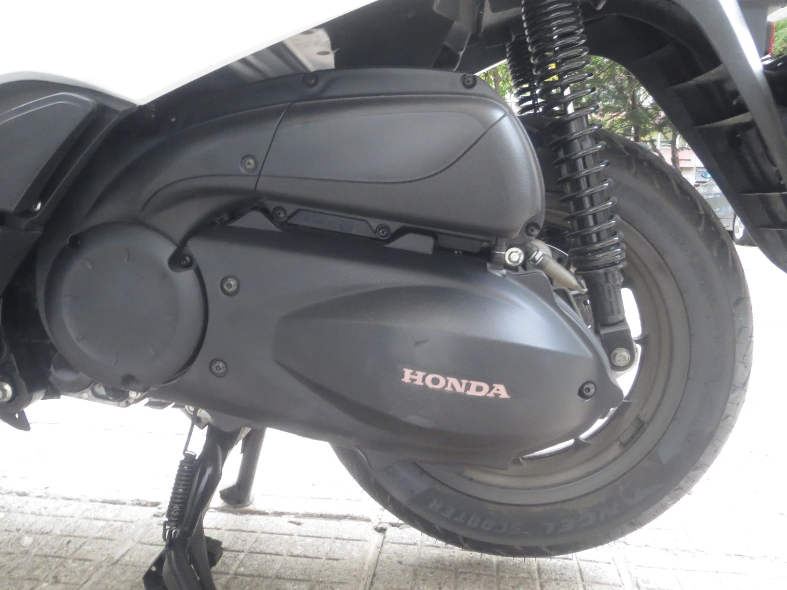 Honda Forza 300 ABS - изображение 8